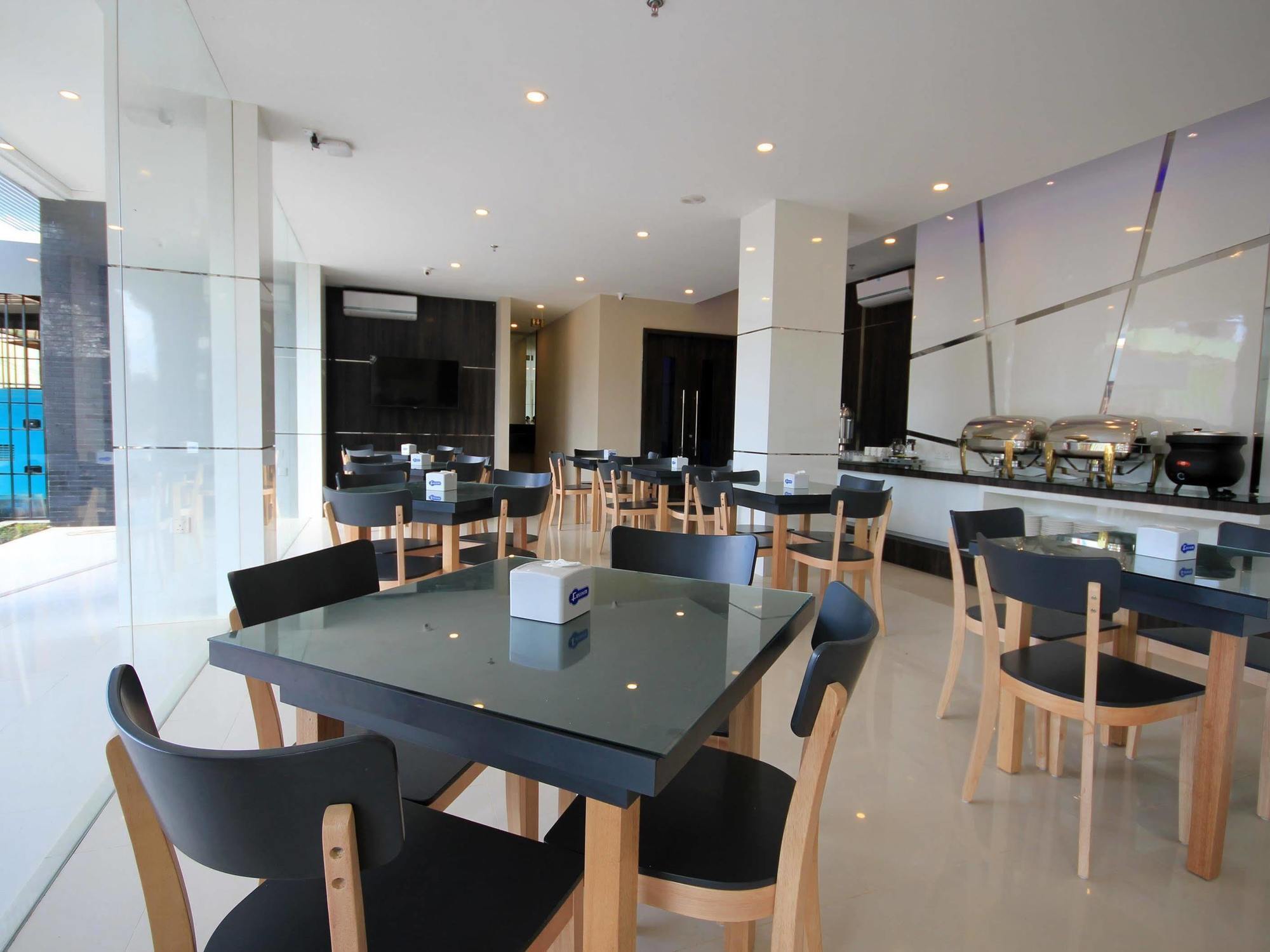 Os Hotel Airport Batam מראה חיצוני תמונה